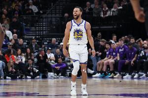 nba勇士打架